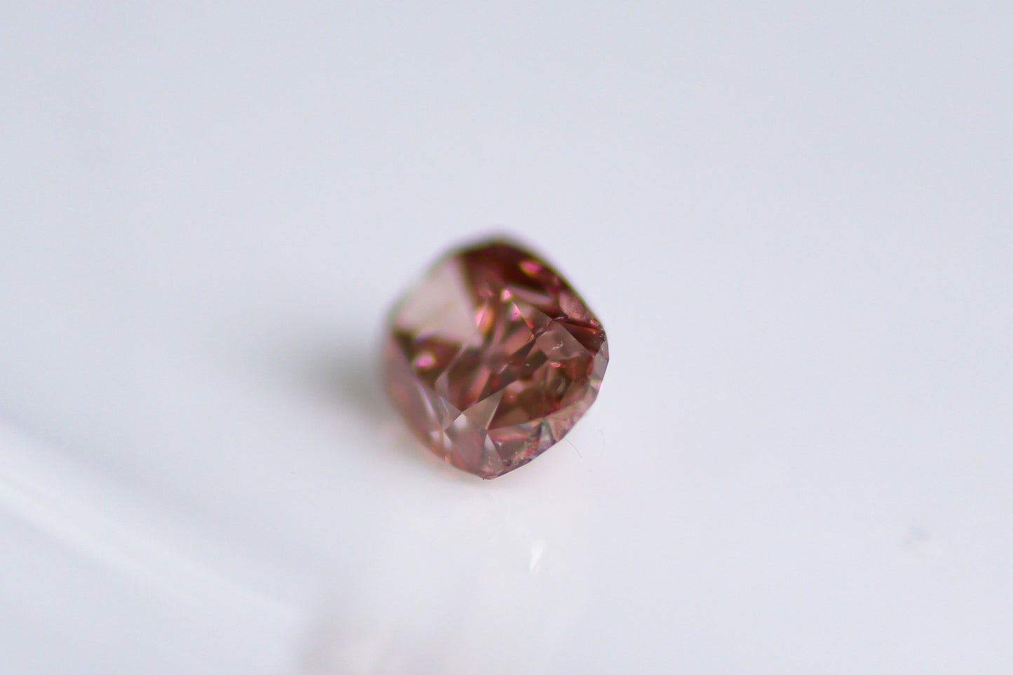 天然ファンシーディープブラウニッシュピンク ダイヤモンド 0.244ct