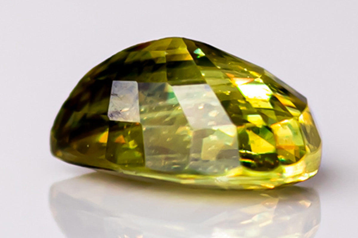 天然スフェーン 1.790ct