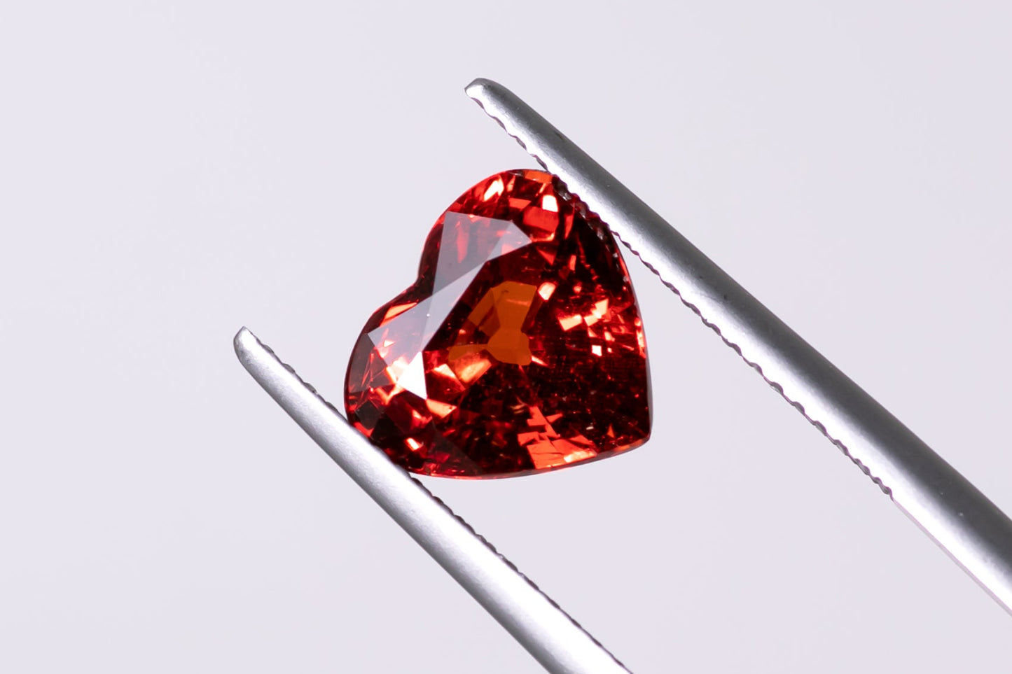 天然スぺサルティンガーネット 4.300ct