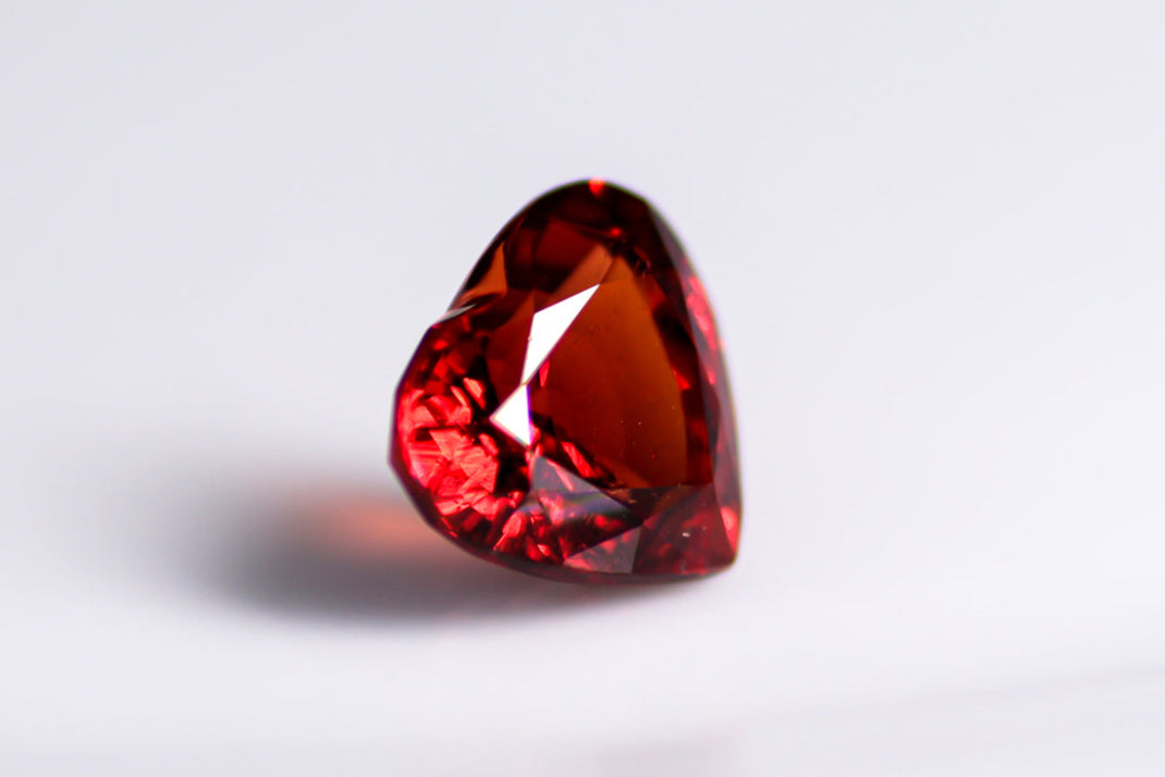 天然スぺサルティンガーネット 4.300ct