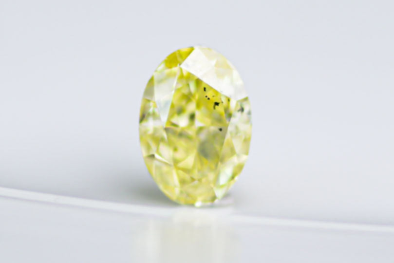 天然ファンシーインテンスイエロー ダイヤモンド 0.850ct