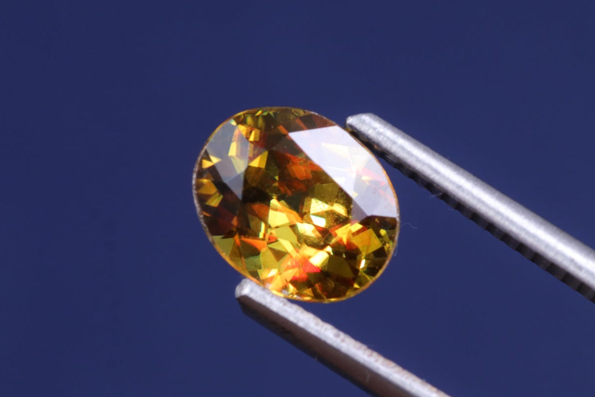 天然スフェーン 2.630ct