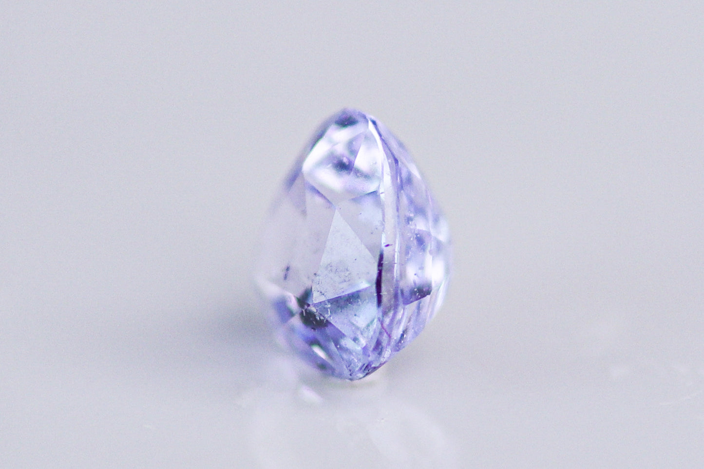 天然バイオレットスピネル 0.830ct