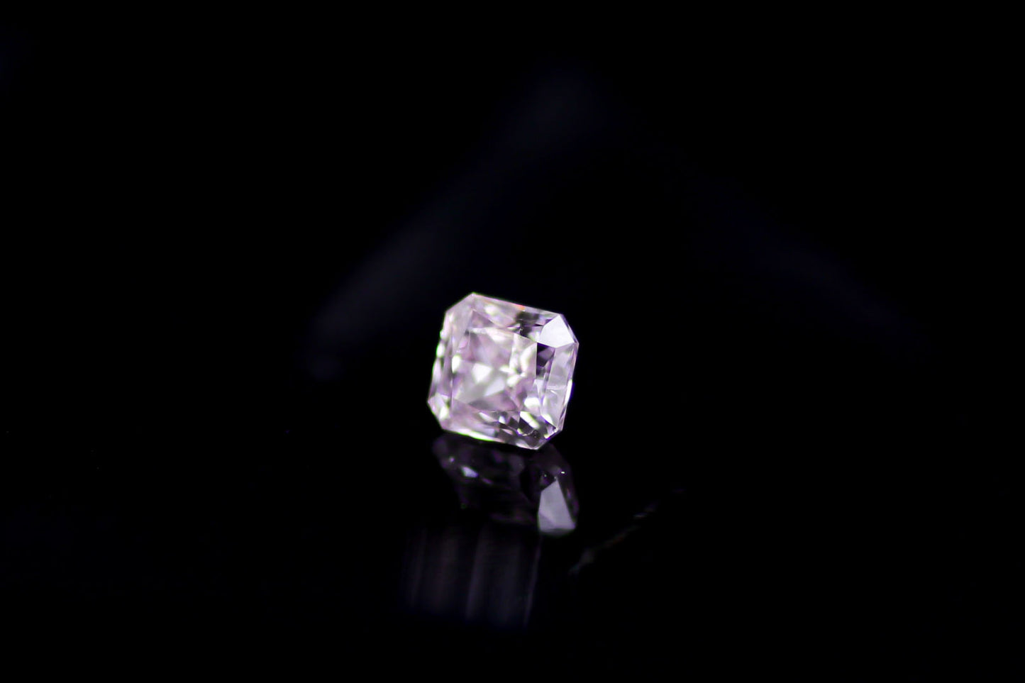 天然ファンシーパープルピンク ダイヤモンド 0.310ct