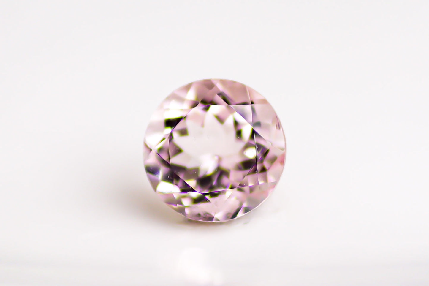 天然モルガナイト 0.87ct