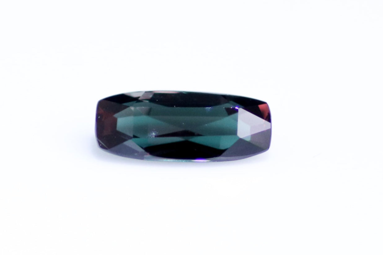 天然カラーチェンジガーネット 1.056ct