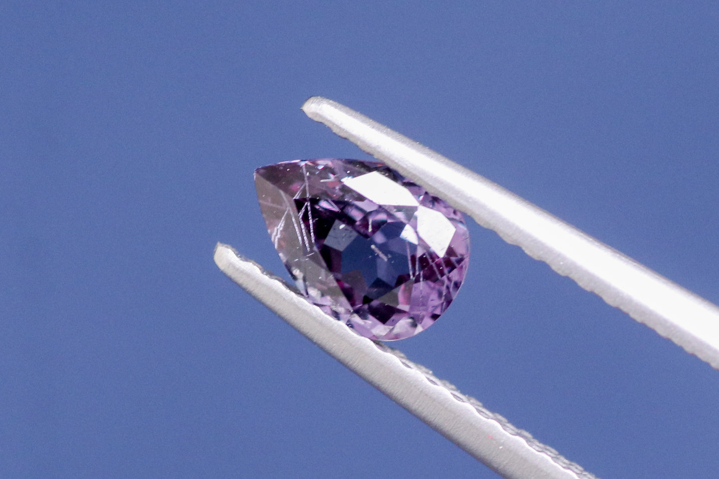 天然カラーチェンジガーネット 0.740ct