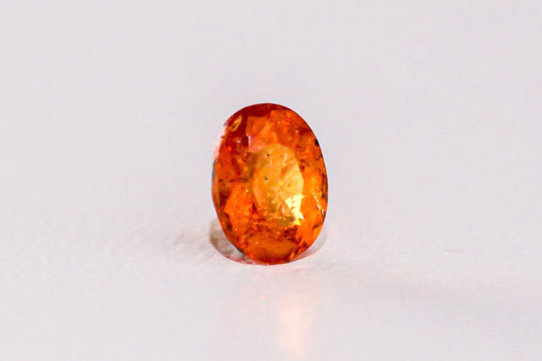 天然クリノヒューマイト 0.620ct