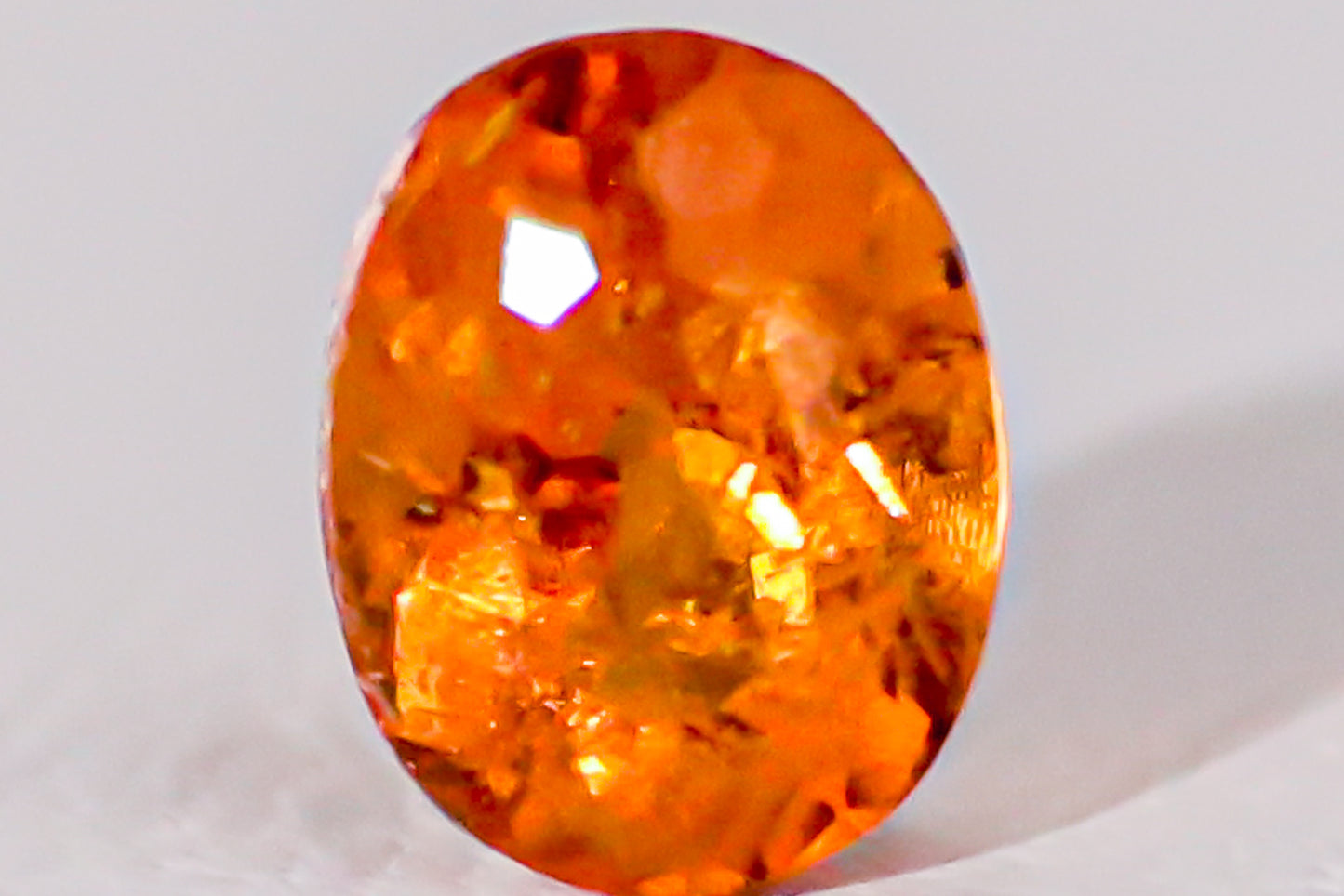 天然クリノヒューマイト 0.620ct