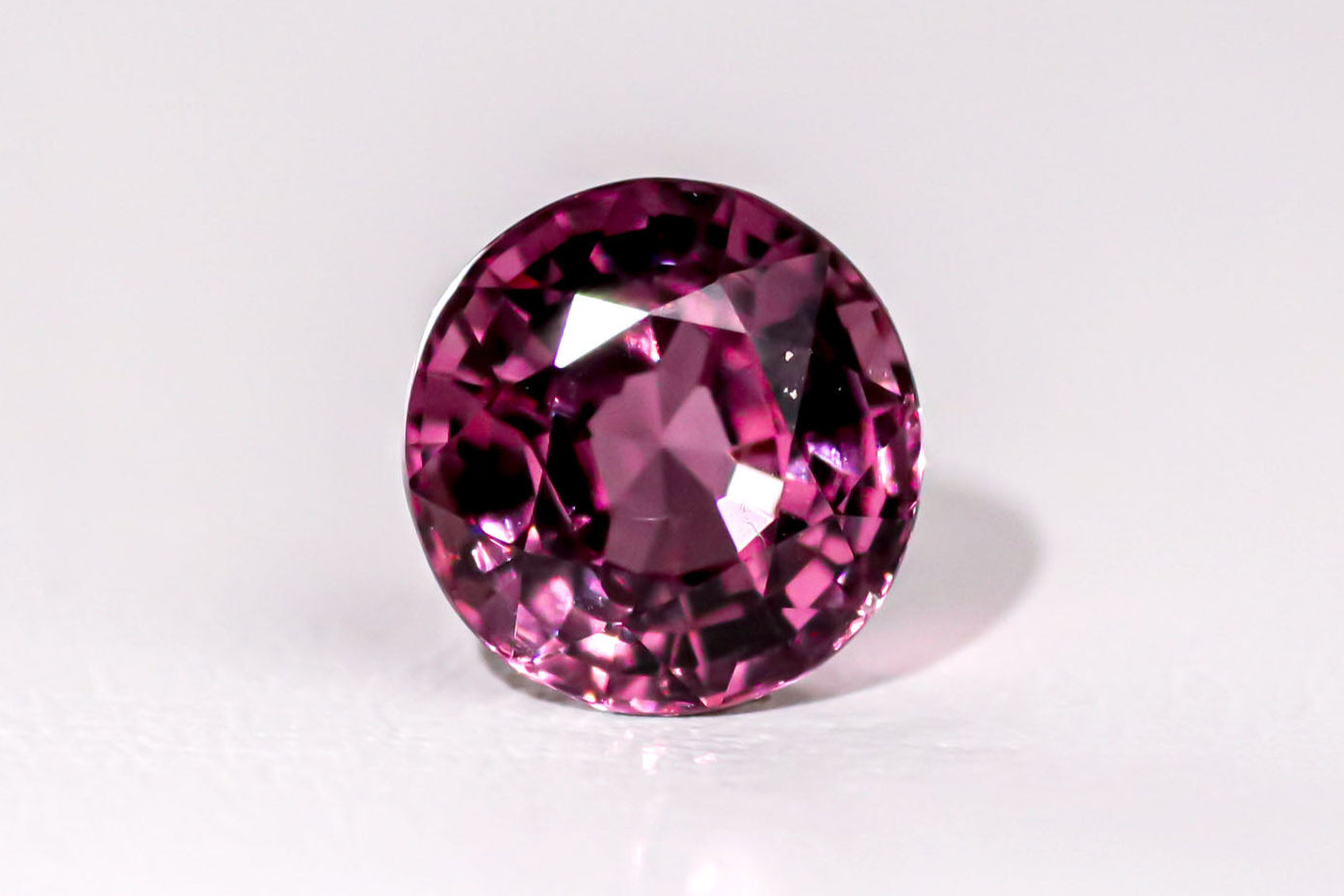 天然ピンクスピネル 4.260ct