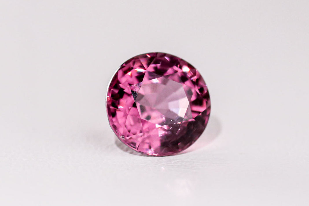 天然ピンクスピネル 4.260ct
