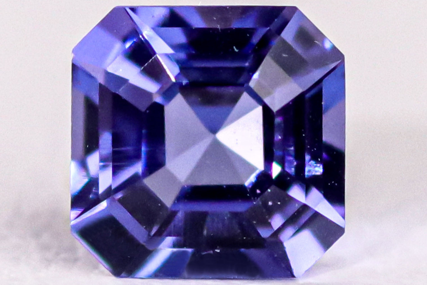 天然タンザナイト 1.060ct