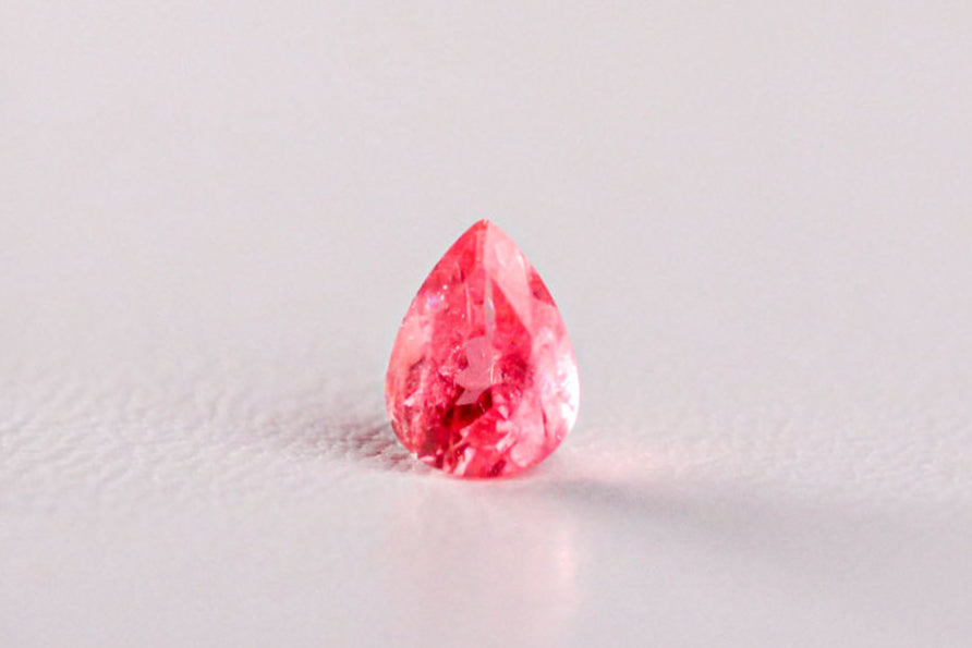 天然ピンクユークレース 0.543ct