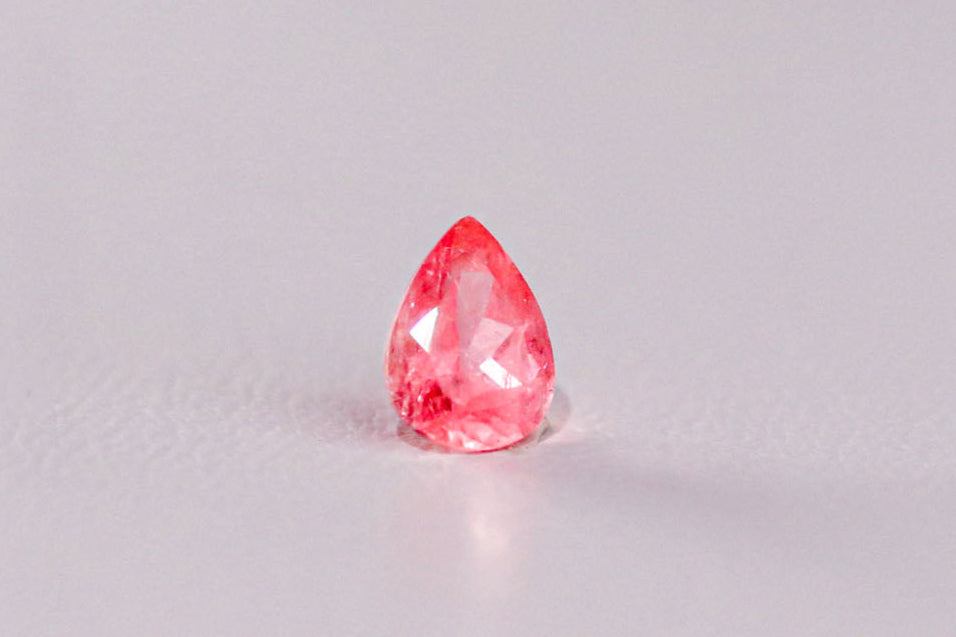 天然ピンクユークレース 0.543ct