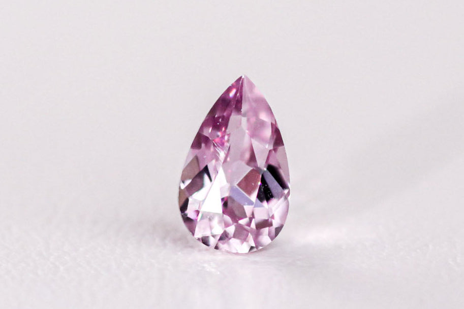 天然ダイアスポア 0.840ct
