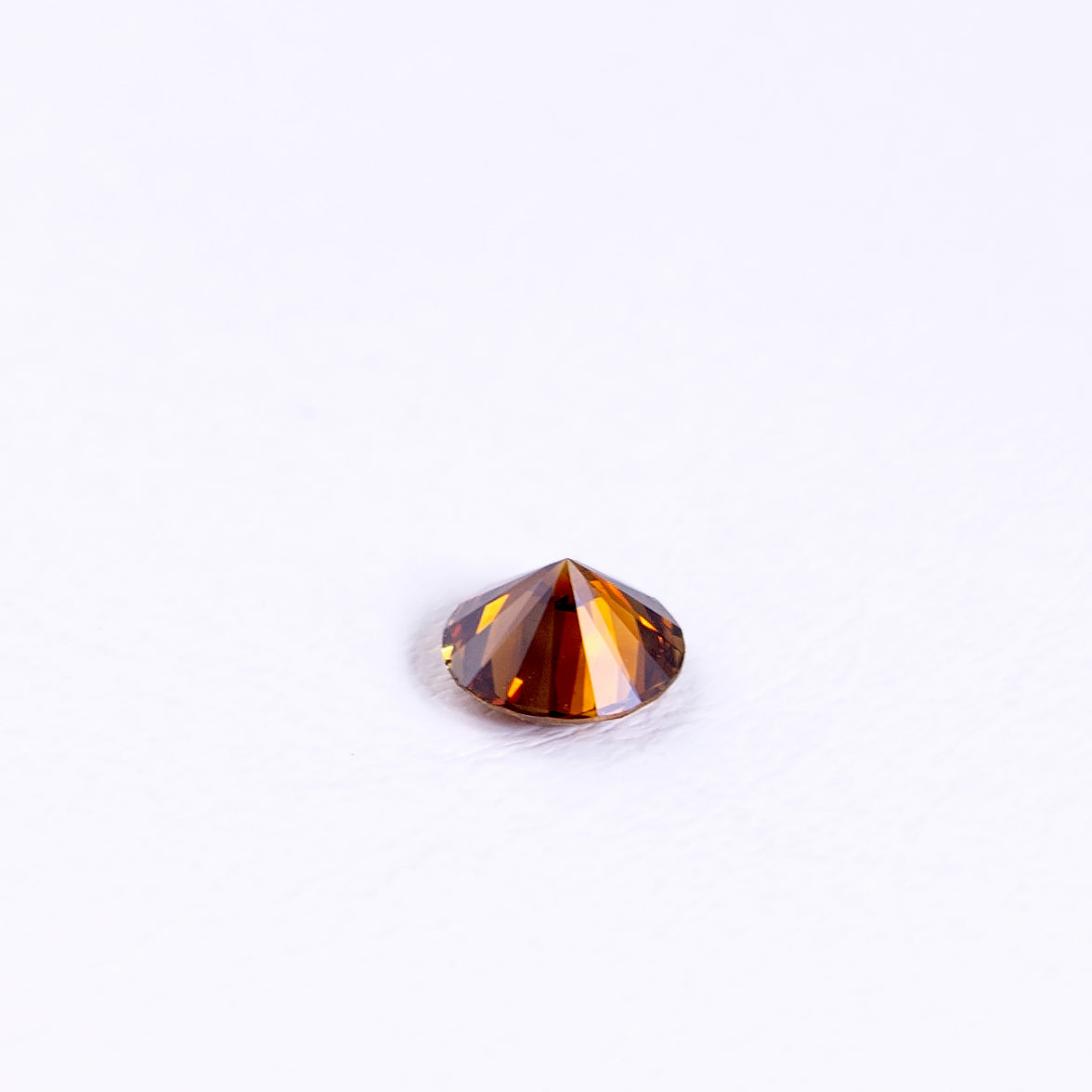 天然オレンジダイヤモンド 0.395ct|ファンシーディープ・イエローイッシュオレンジ