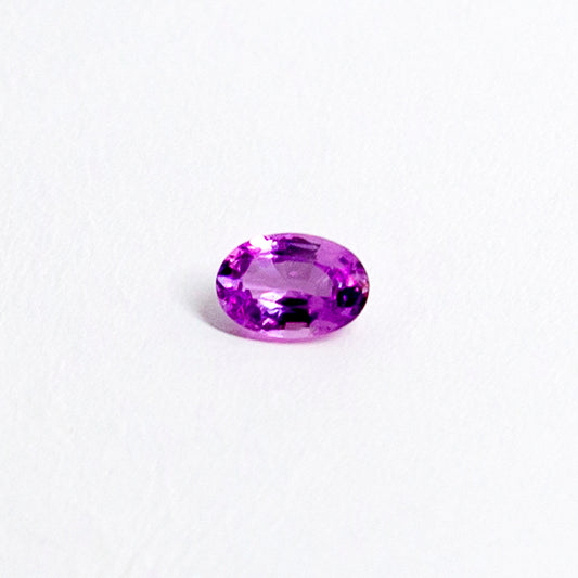 天然ラベンダーサファイア 0.550ct〈非加熱〉 ルース|J.C.BAR