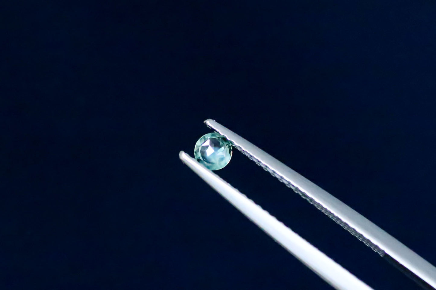 天然アレキサンドライト 希少なローズカット 0.153ct