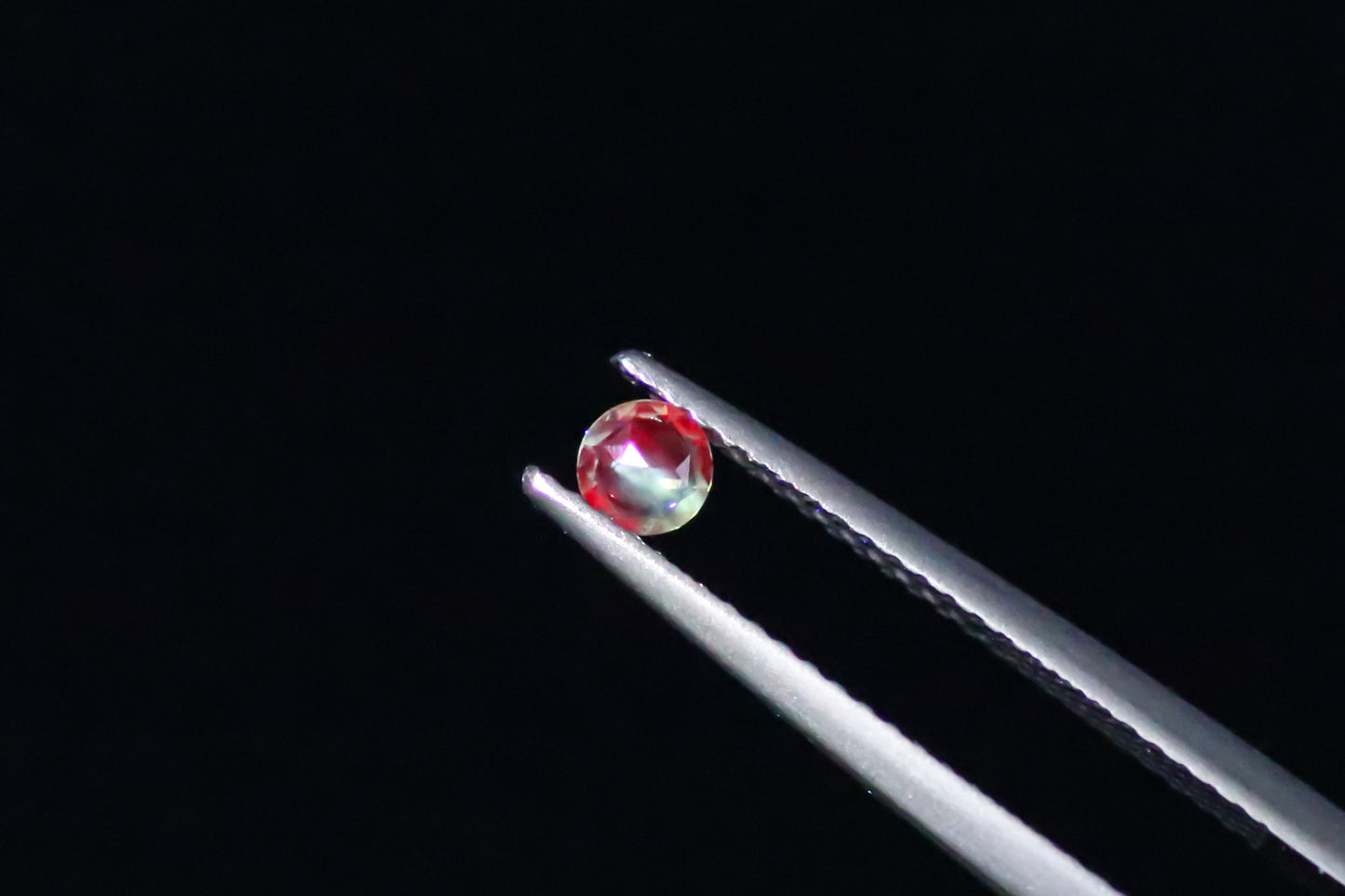 天然アレキサンドライト 希少なローズカット 0.153ct