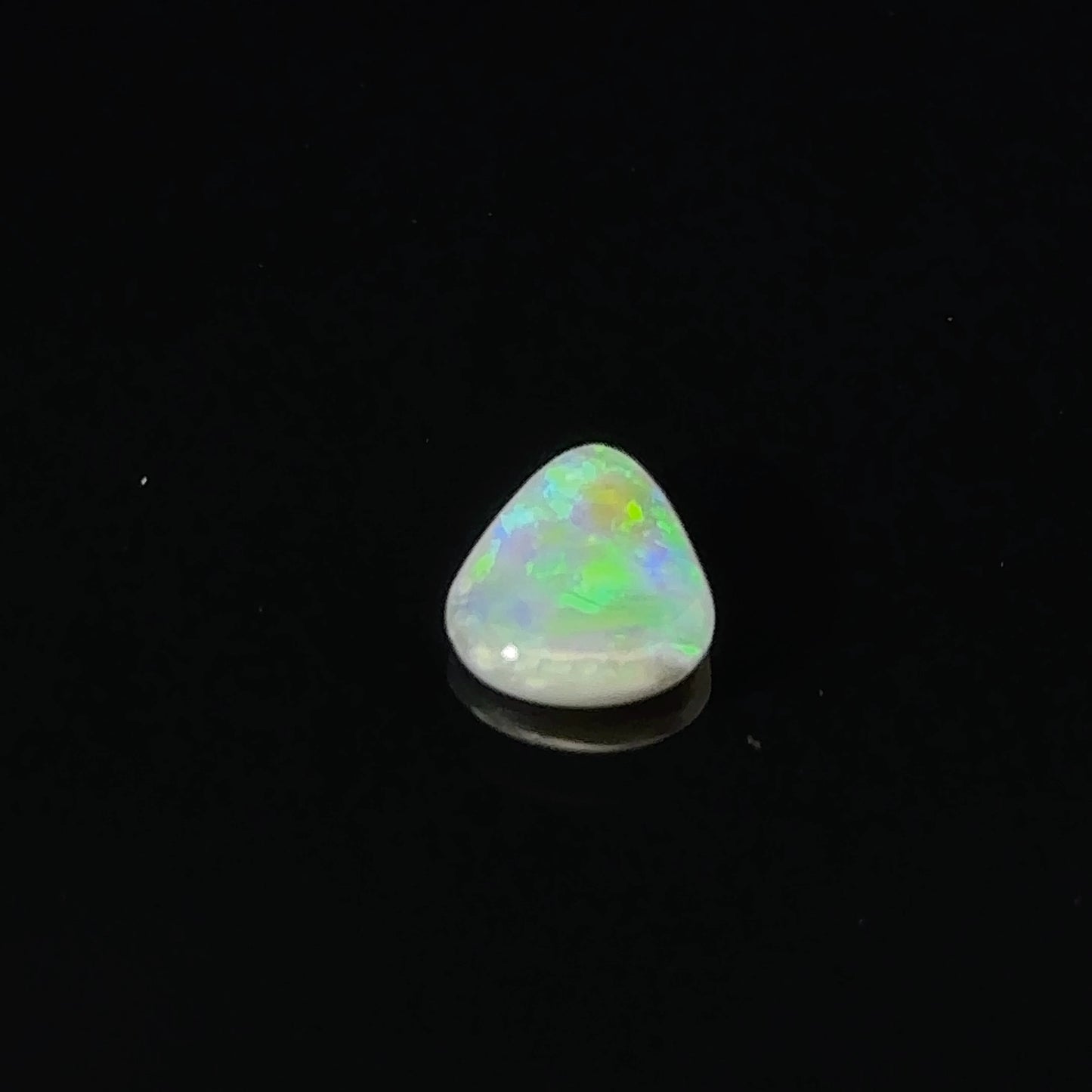 天然ブラックオパール 0.94ct