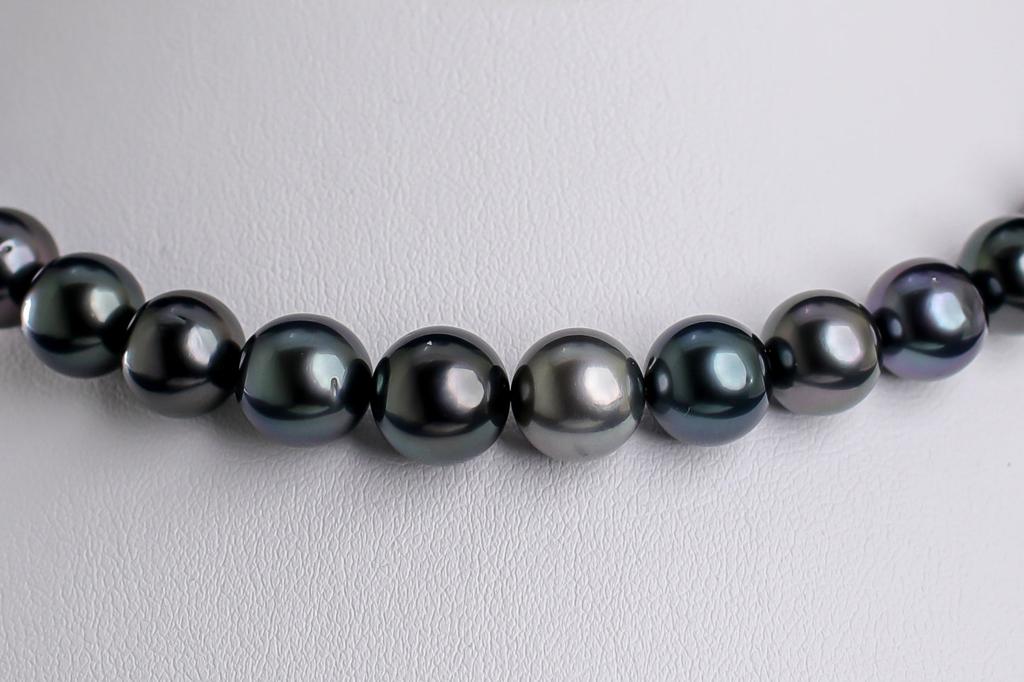 タヒチパール(黒蝶真珠)ネックレス 8.1-10.6mm