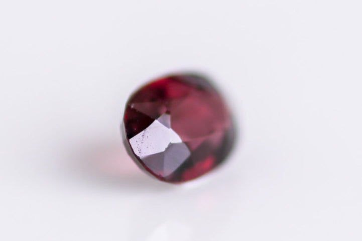 天然レッドスピネル 0.713ct [非加熱/スリランカ産]