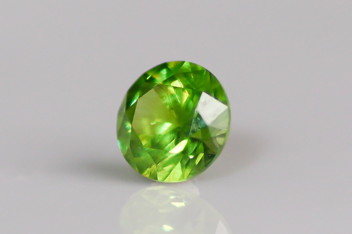 天然デマントイドガーネット 0.568ct［ウラル産］