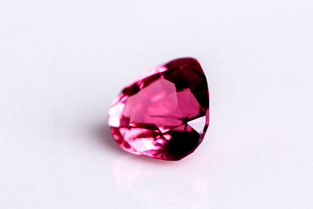 天然ピンクスピネル 0.730ct [タンザニア産/非加熱]