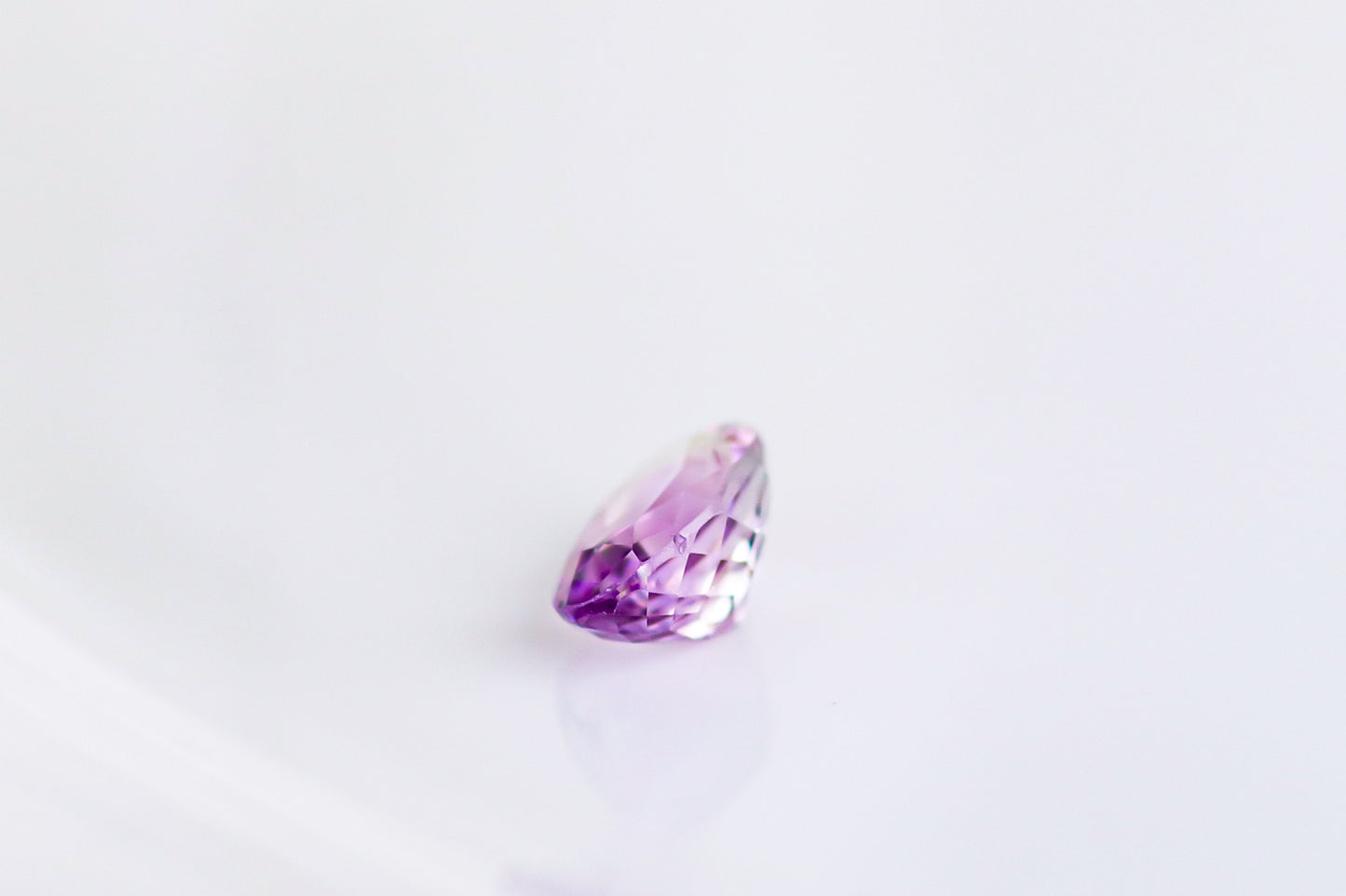 天然ピンクゾイサイト 0.949ct [タンザニア産]
