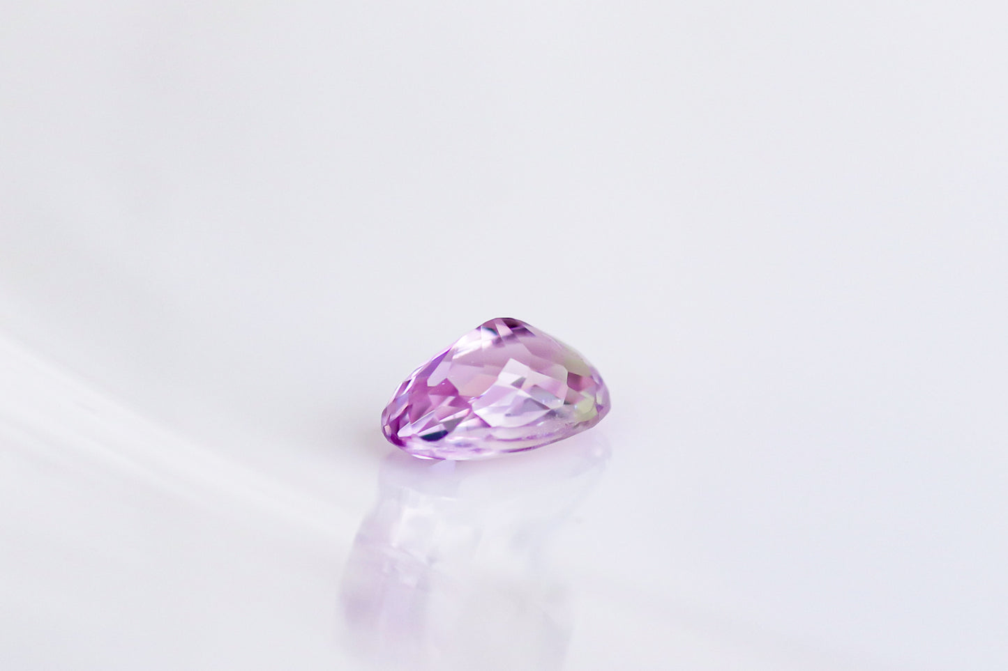 天然ピンクゾイサイト 0.949ct [タンザニア産]