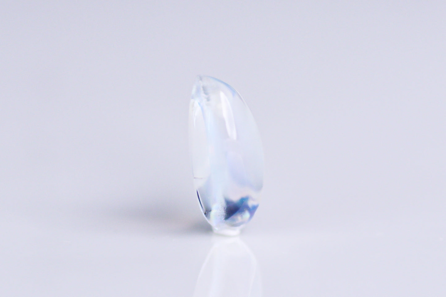 天然レインボームーンストーン 9.190ct