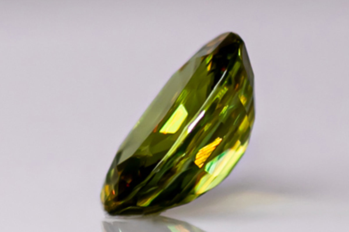 天然スフェーン 2.363ct