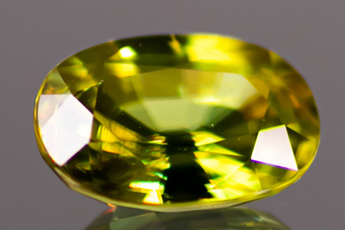 天然スフェーン 2.363ct