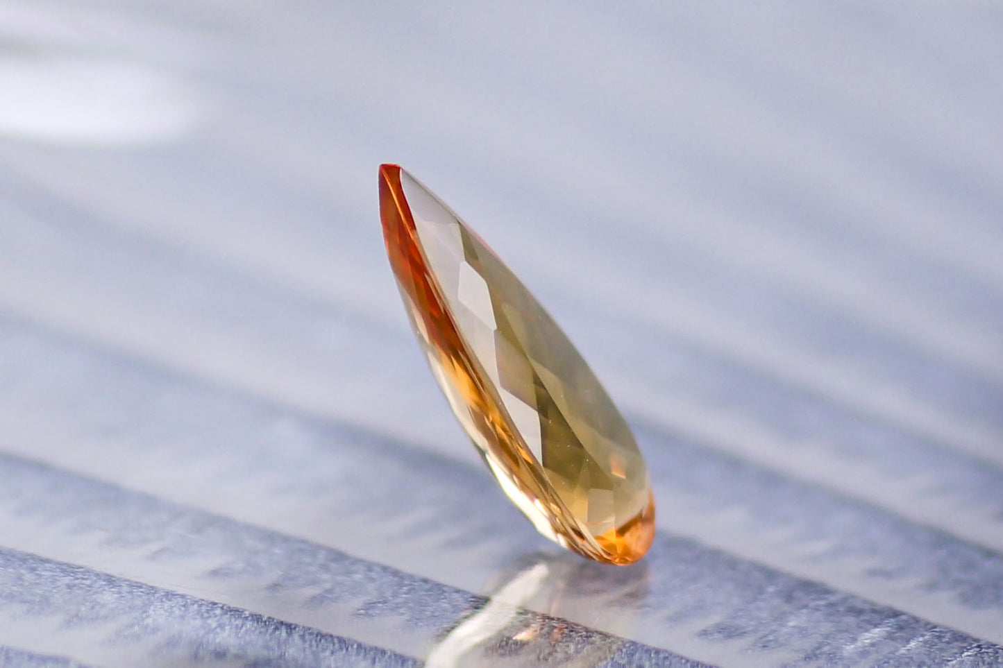 天然インペリアルトパーズ 3.880ct
