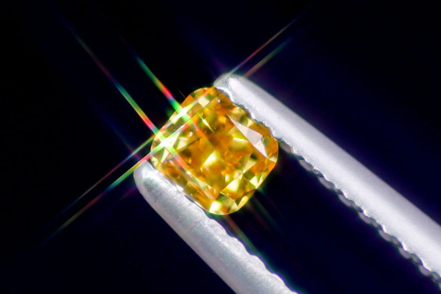 天然ファンシーヴィヴィッドオレンジイエロー ダイヤモンド 0.257ct