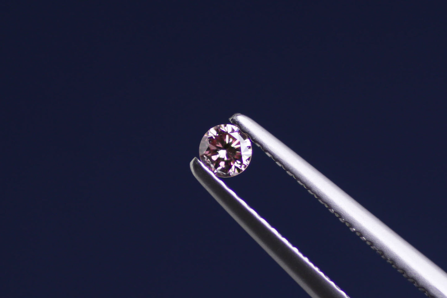 天然ファンシーインテンスピンクダイヤモンド 0.139ct