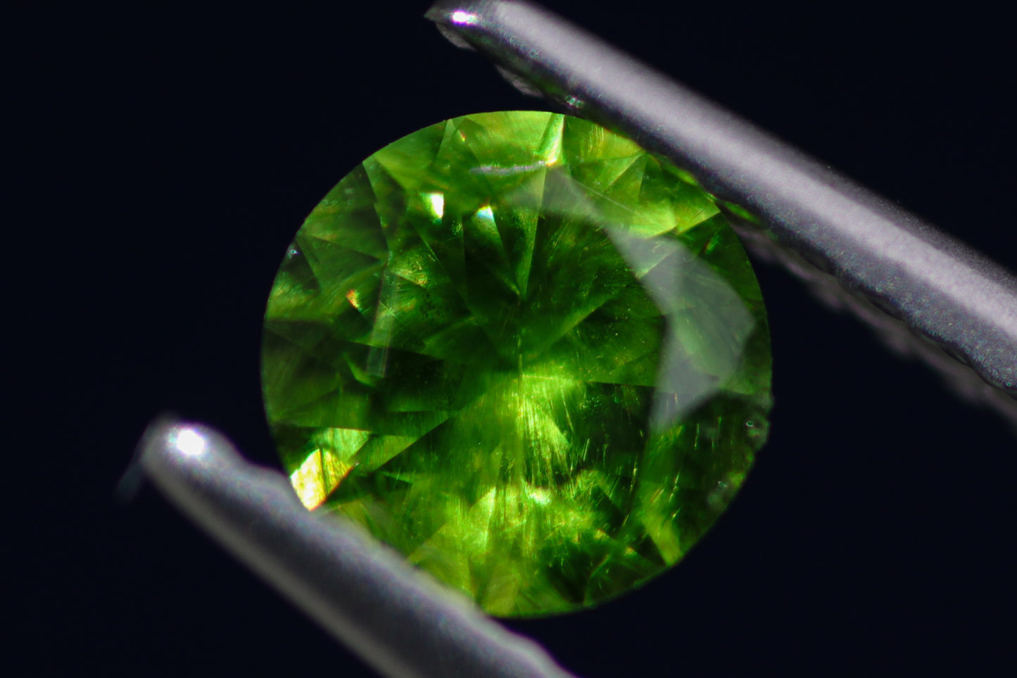 天然デマントイドガーネット 0.622ct［ウラル産］