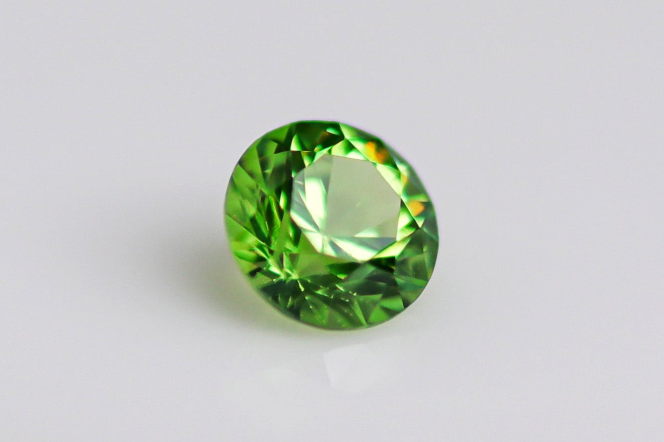 天然デマントイドガーネット 0.280ct［ウラル産］