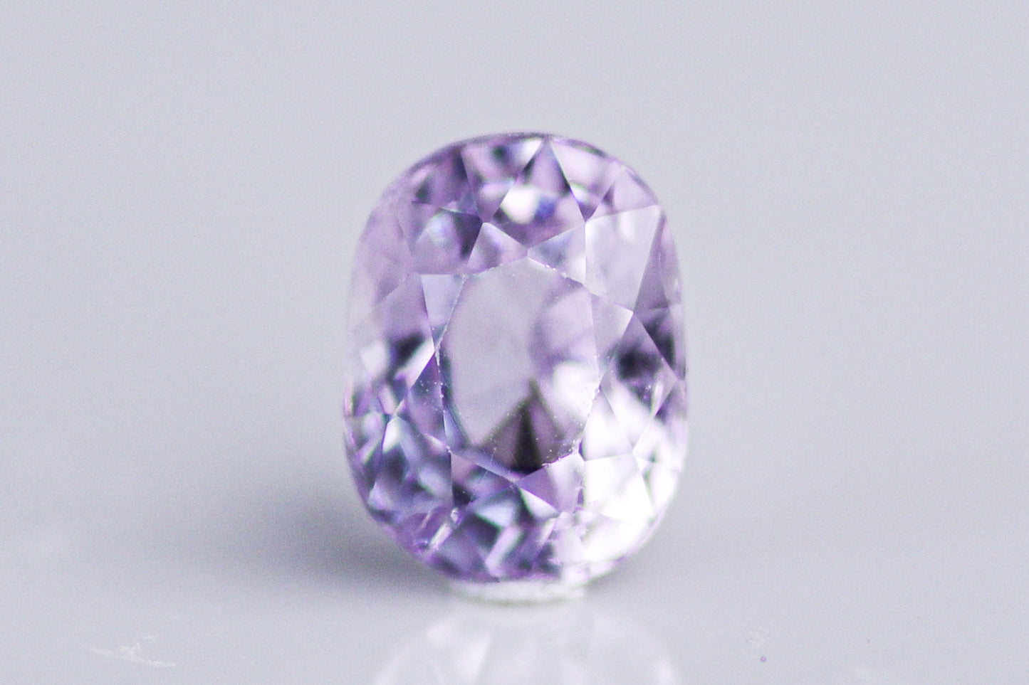天然バイオレットスピネル 1.030ct