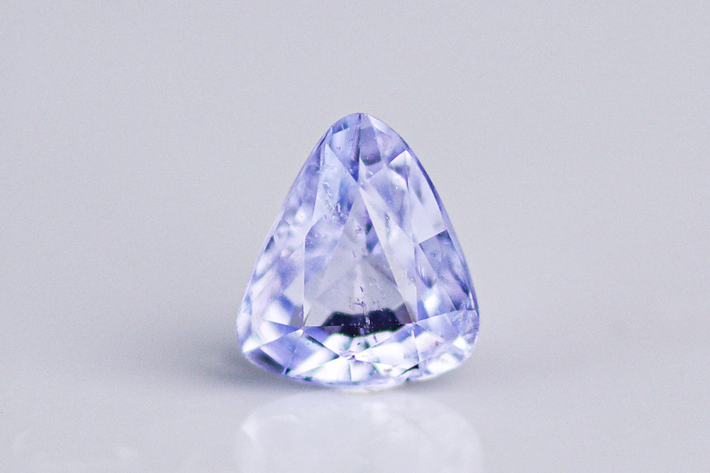天然バイオレットスピネル 0.580ct
