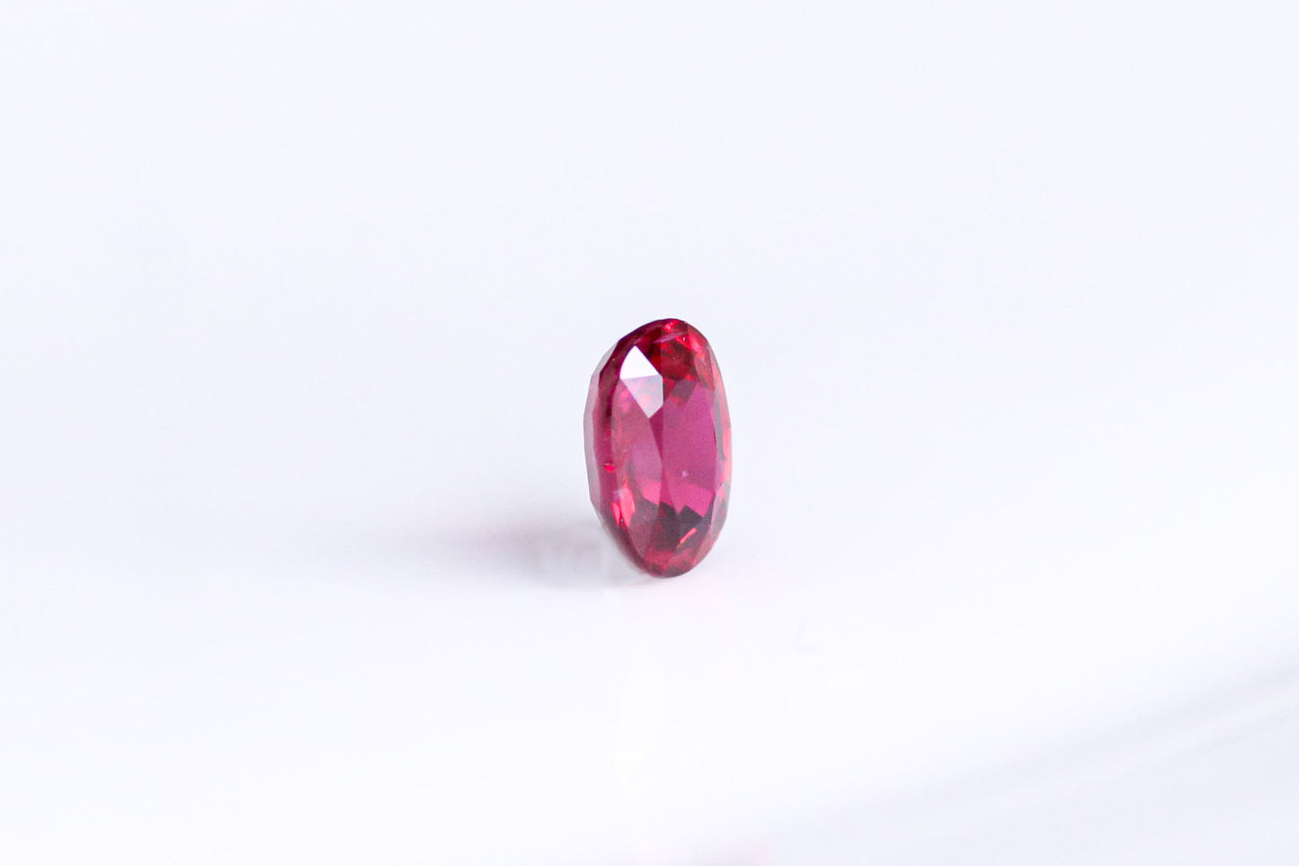 天然ルビー 1.060ct［モザンビーク産/非加熱］