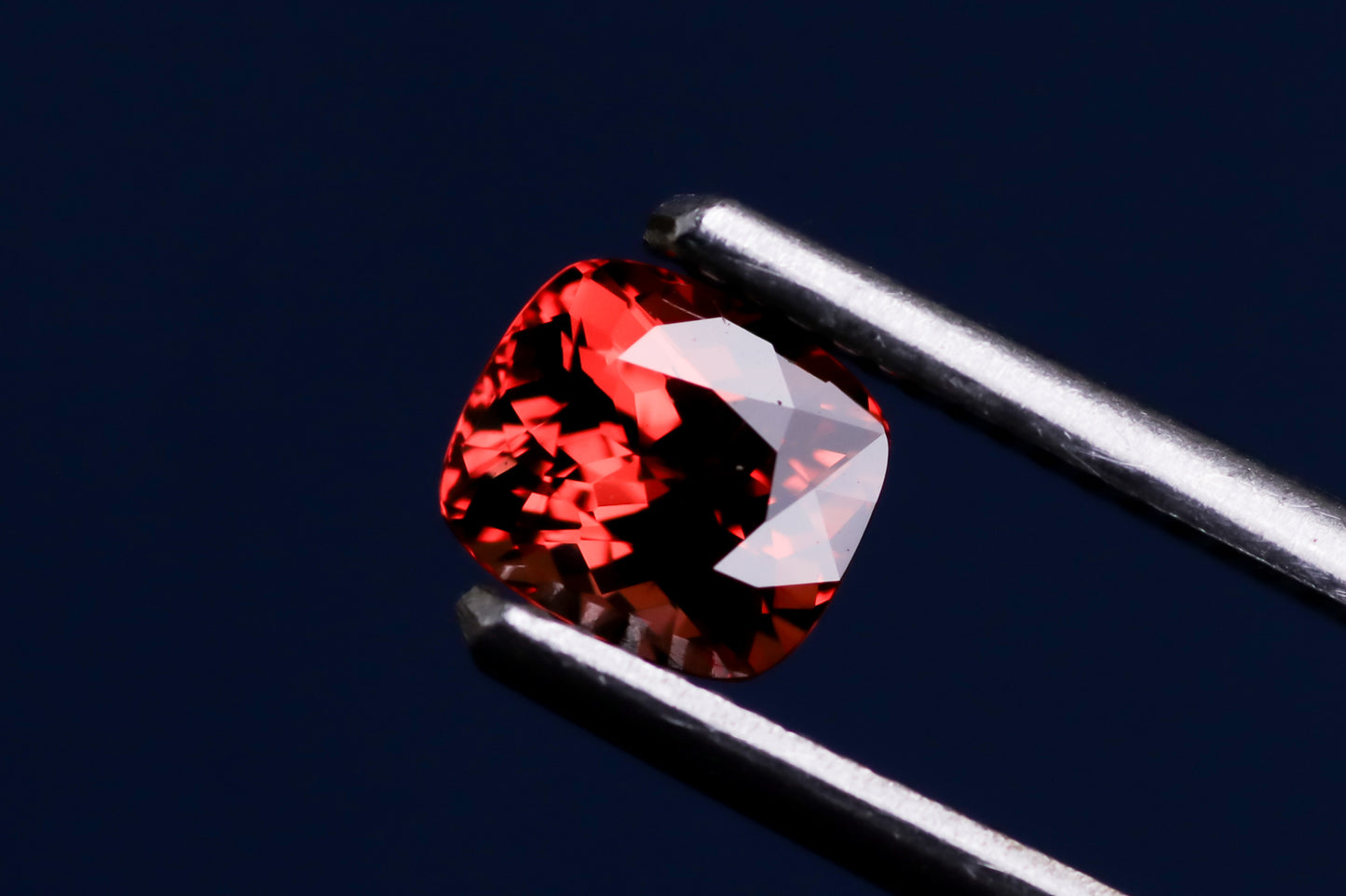 天然レッドスピネル 1.311ct [ベトナム産/非加熱]
