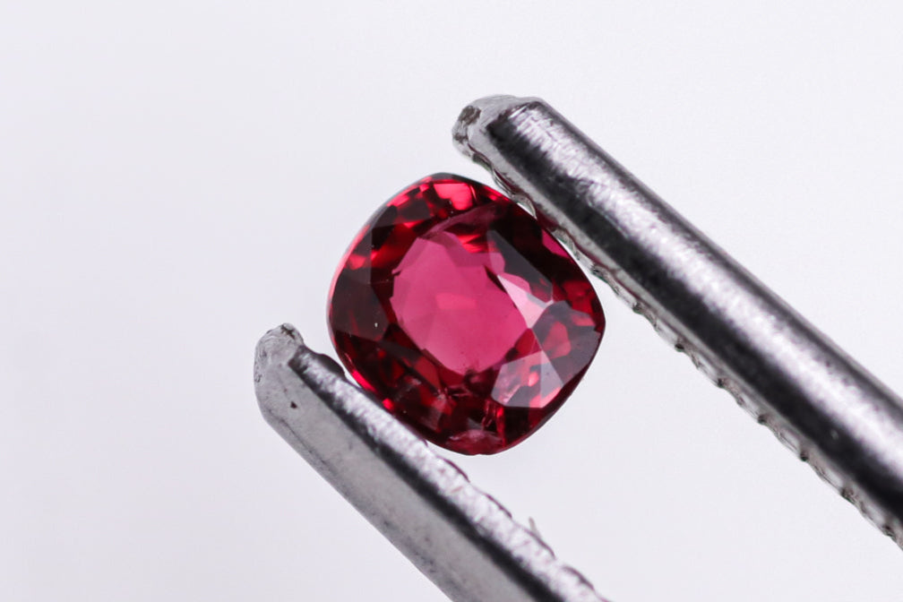 天然レッドスピネル 0.250ct [ミャンマー産/非加熱]