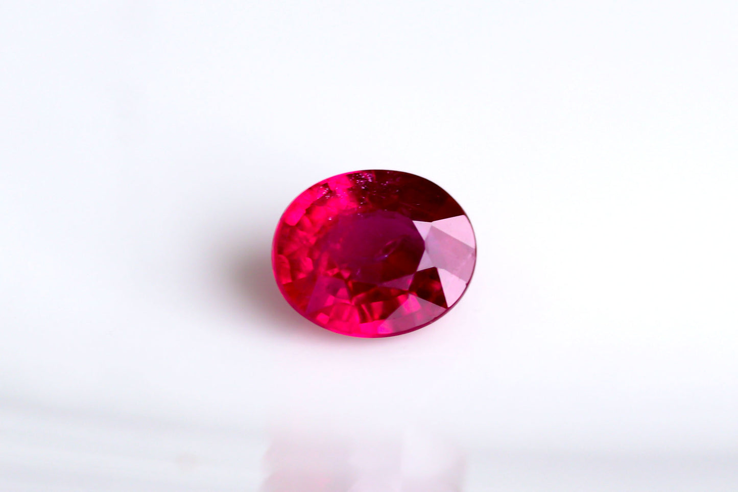 天然ルビー 0.610ct [希少グリーンランド産ルビー]
