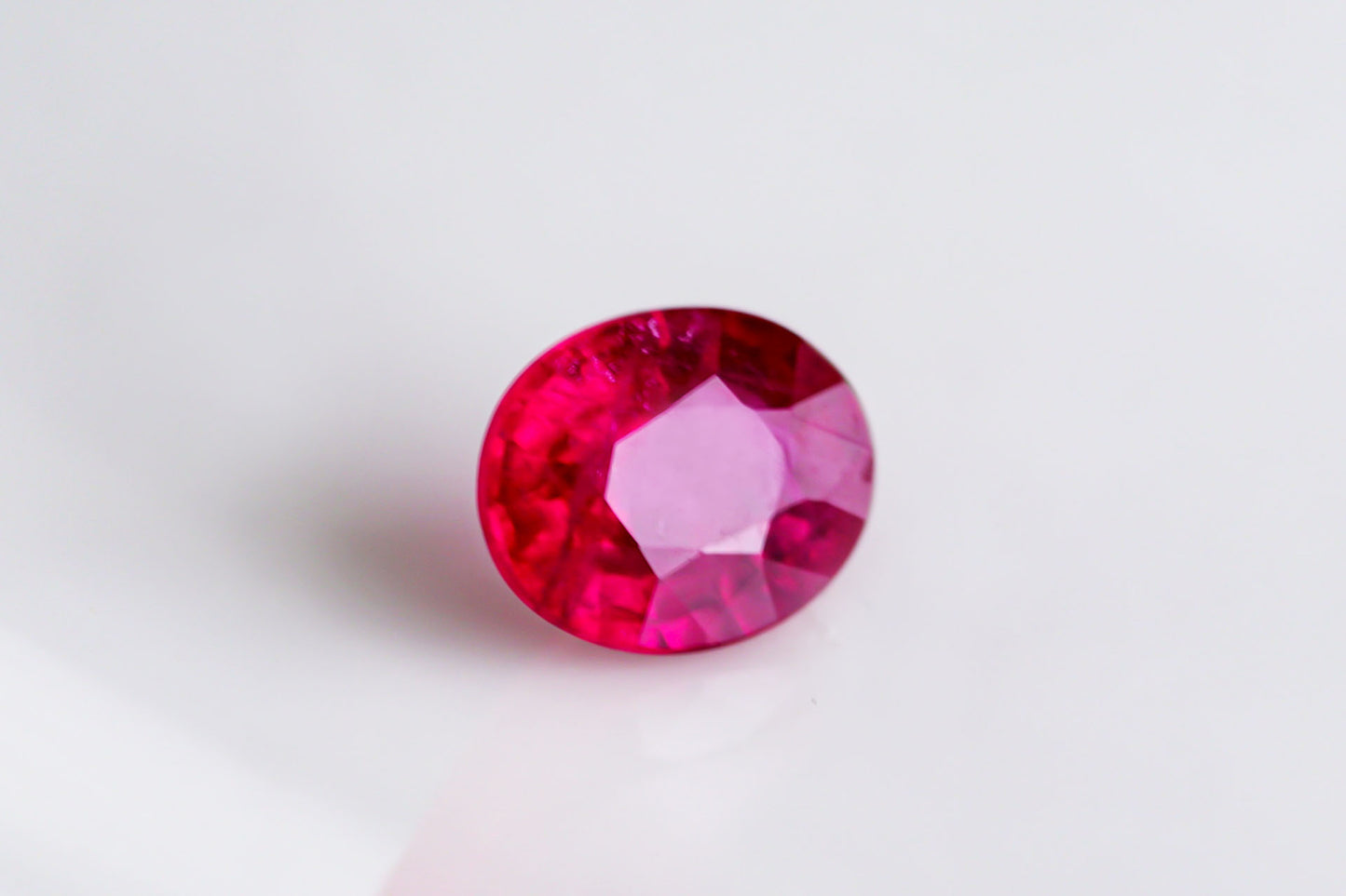 天然ルビー 0.610ct [希少グリーンランド産ルビー]