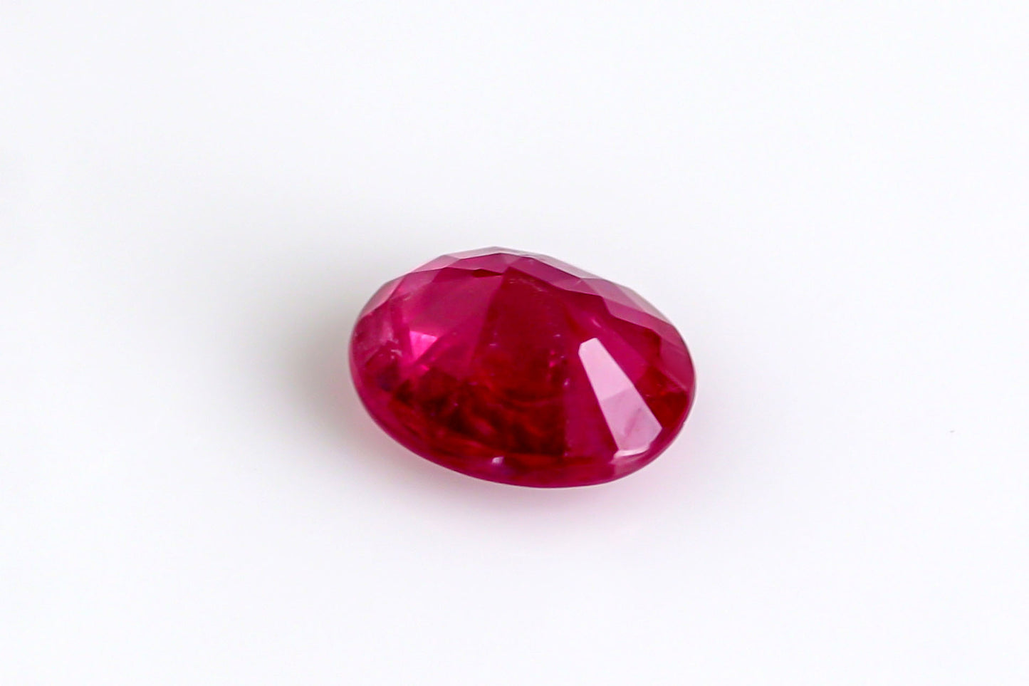 天然ルビー 0.610ct [希少グリーンランド産ルビー]
