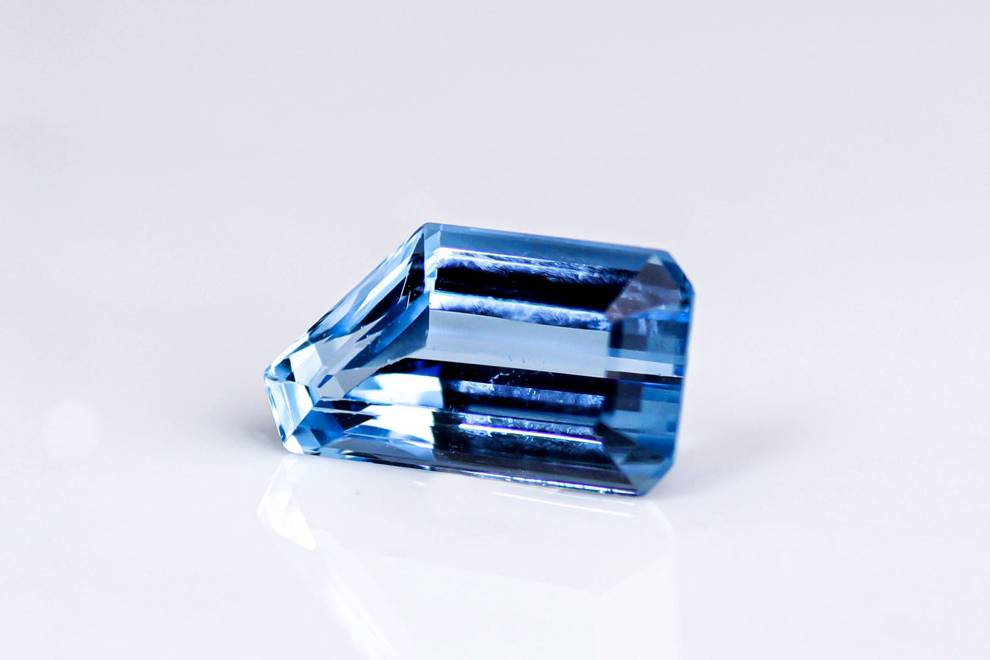 天然アクアマリン 4.440ct [ブラジル産]