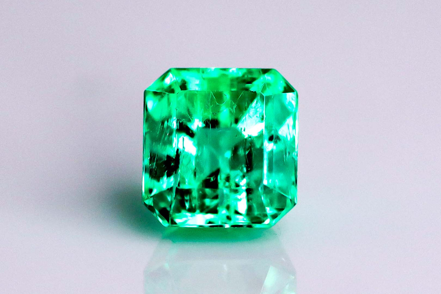 天然エメラルド 1.225ct  [コロンビア産]