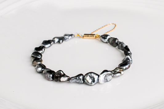 タヒチパール（黒蝶真珠）ケシ ブレスレット