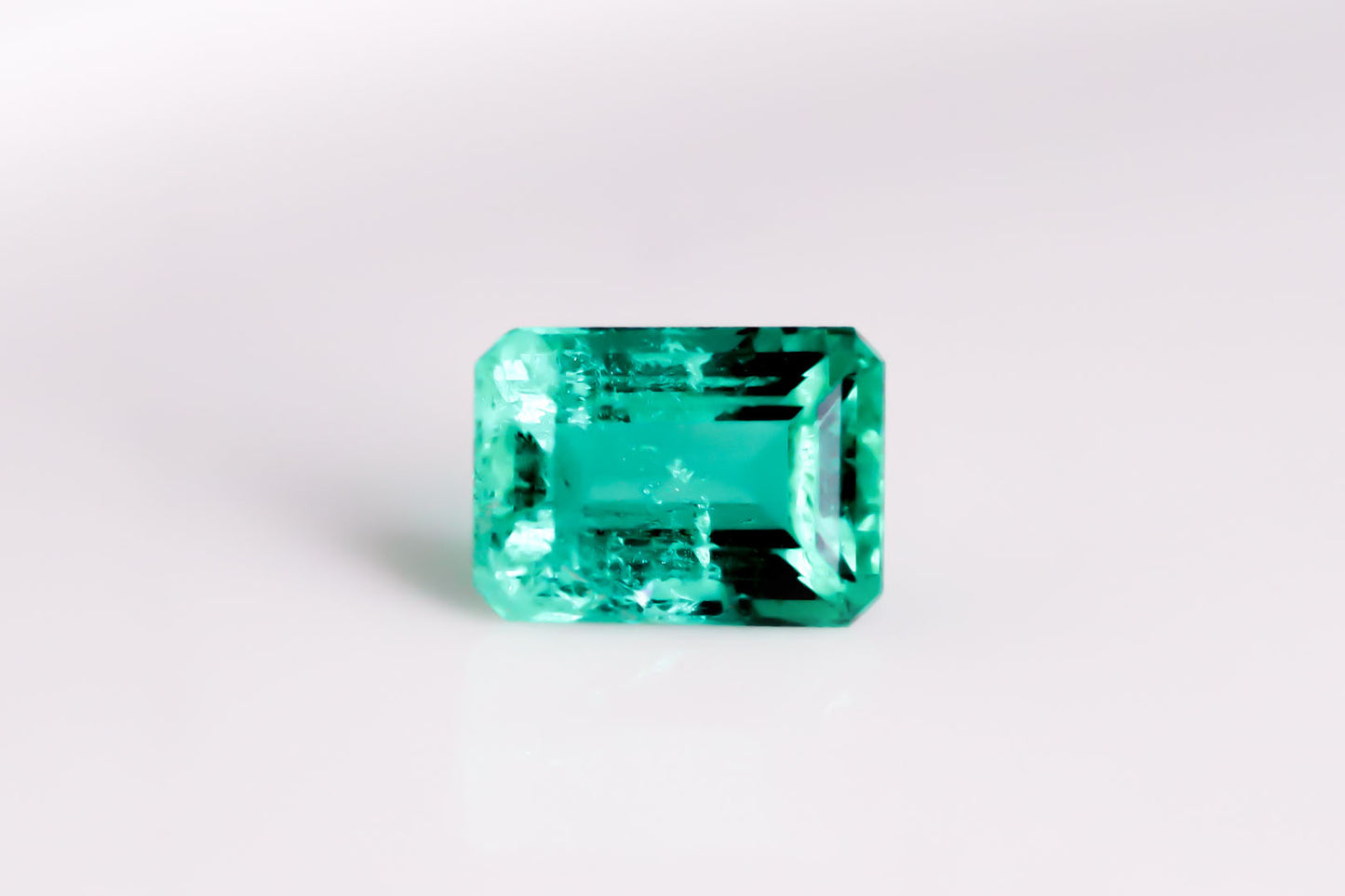 天然 ノーオイル エメラルド（Non-oil Emerald）[コロンビア産] 1.031ct